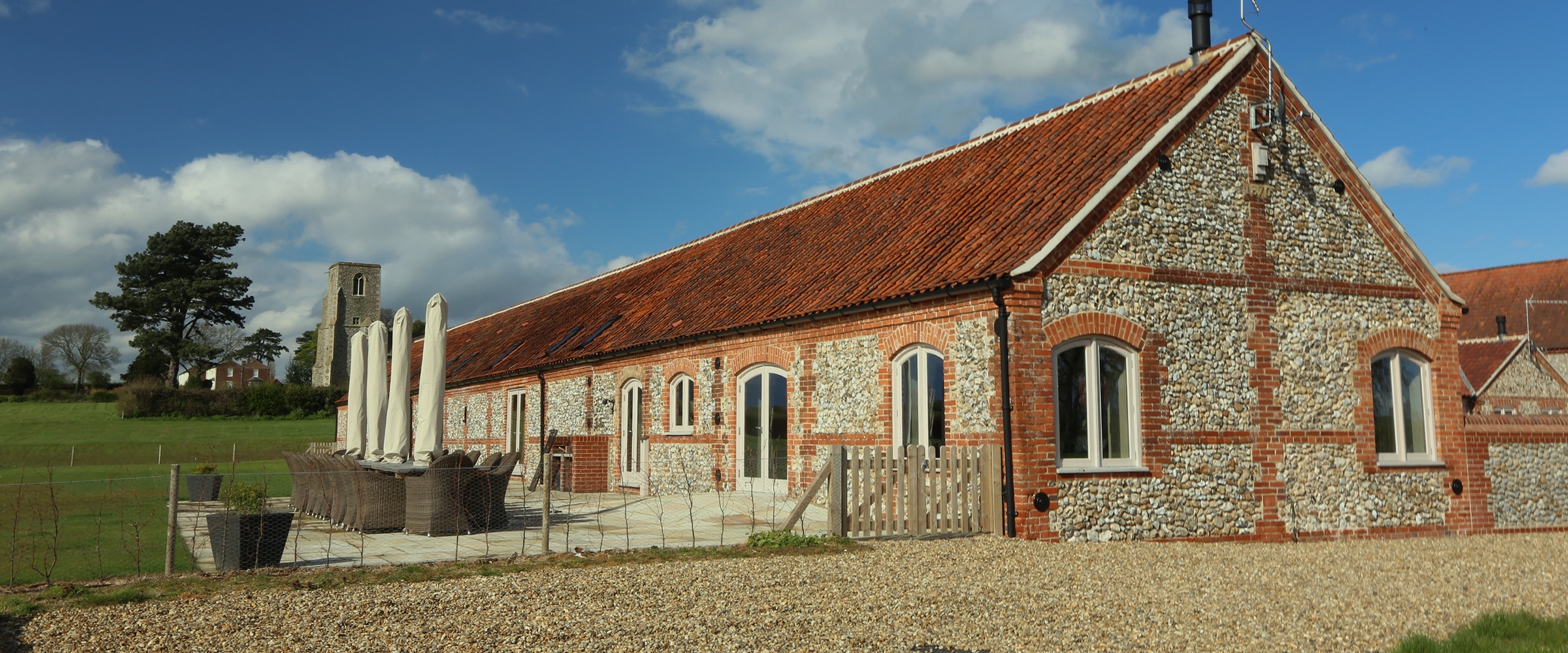 Brazenhall Barns - Side wall - Slider image