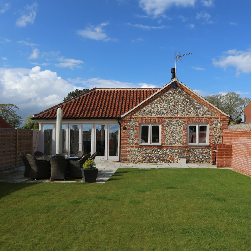 The Lodge - Enclosed Gardens