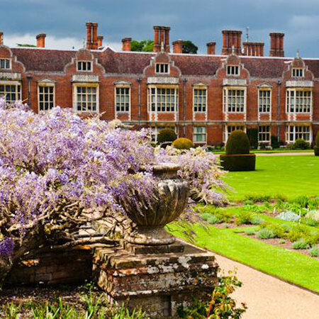 Blickling Estate - magnificent garden and mansion