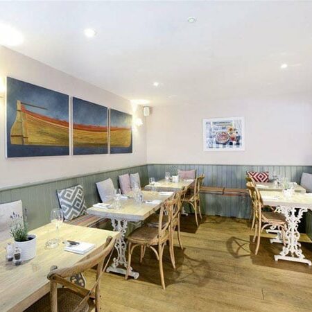 The Globe Inn dining