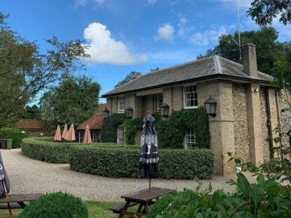 The Kings Head garden